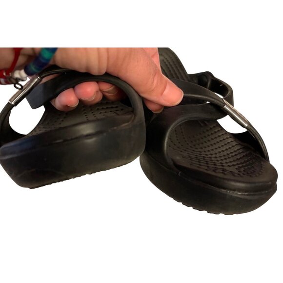 CROCS Cyprus Slides Womens Size 9 Black Heeled Slip On Criss Cross Strap Open To - Picture 8 of 9